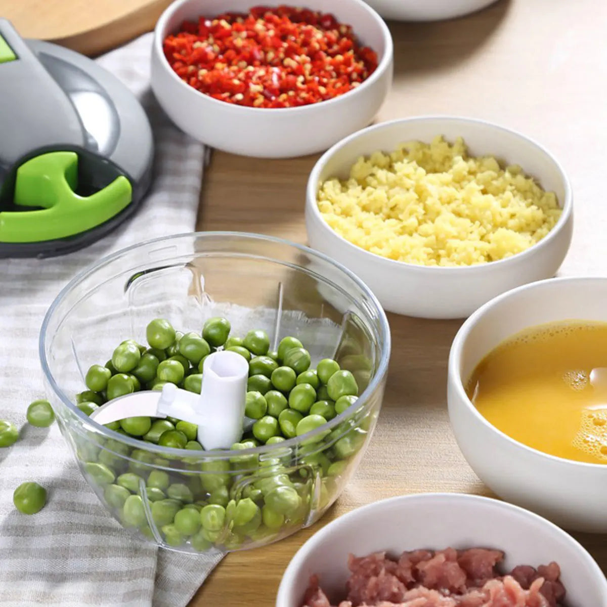 QuickSlice Hand-Pull Food Chopper